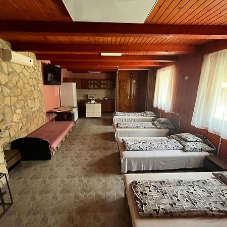 Tiszavirág apartman Tiszakeszi Esterno foto
