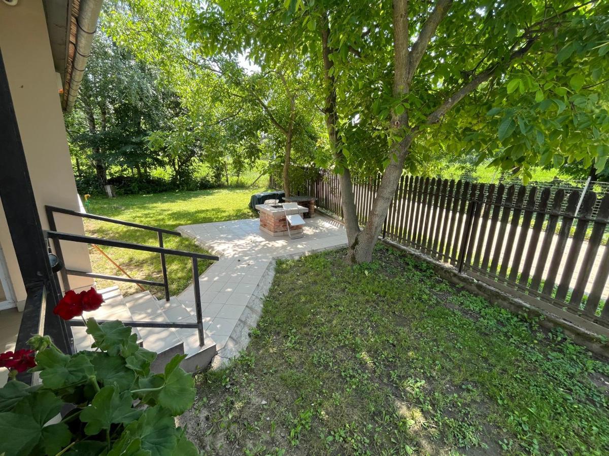 Tiszavirág apartman Tiszakeszi Esterno foto