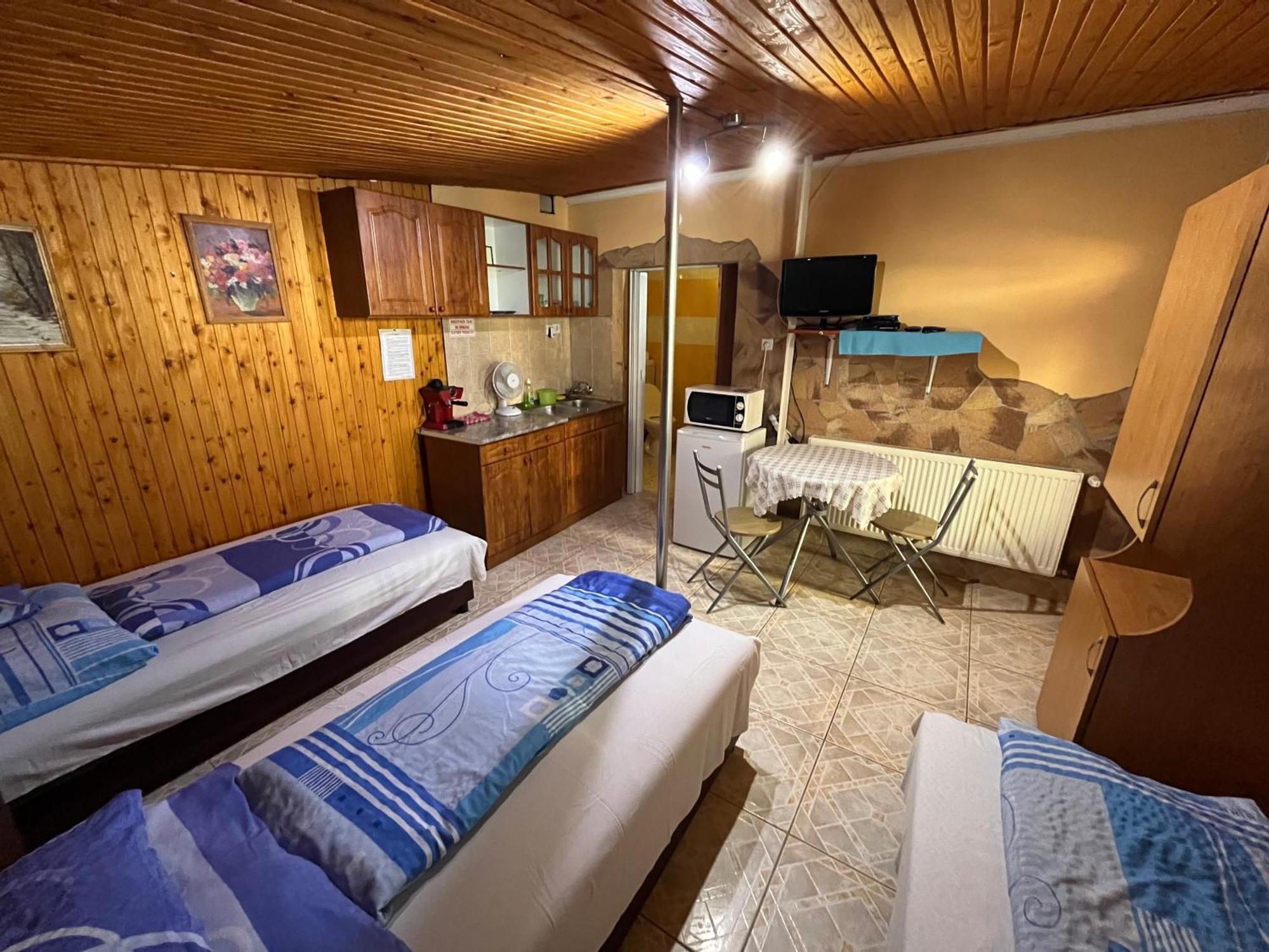 Tiszavirág apartman Tiszakeszi Esterno foto