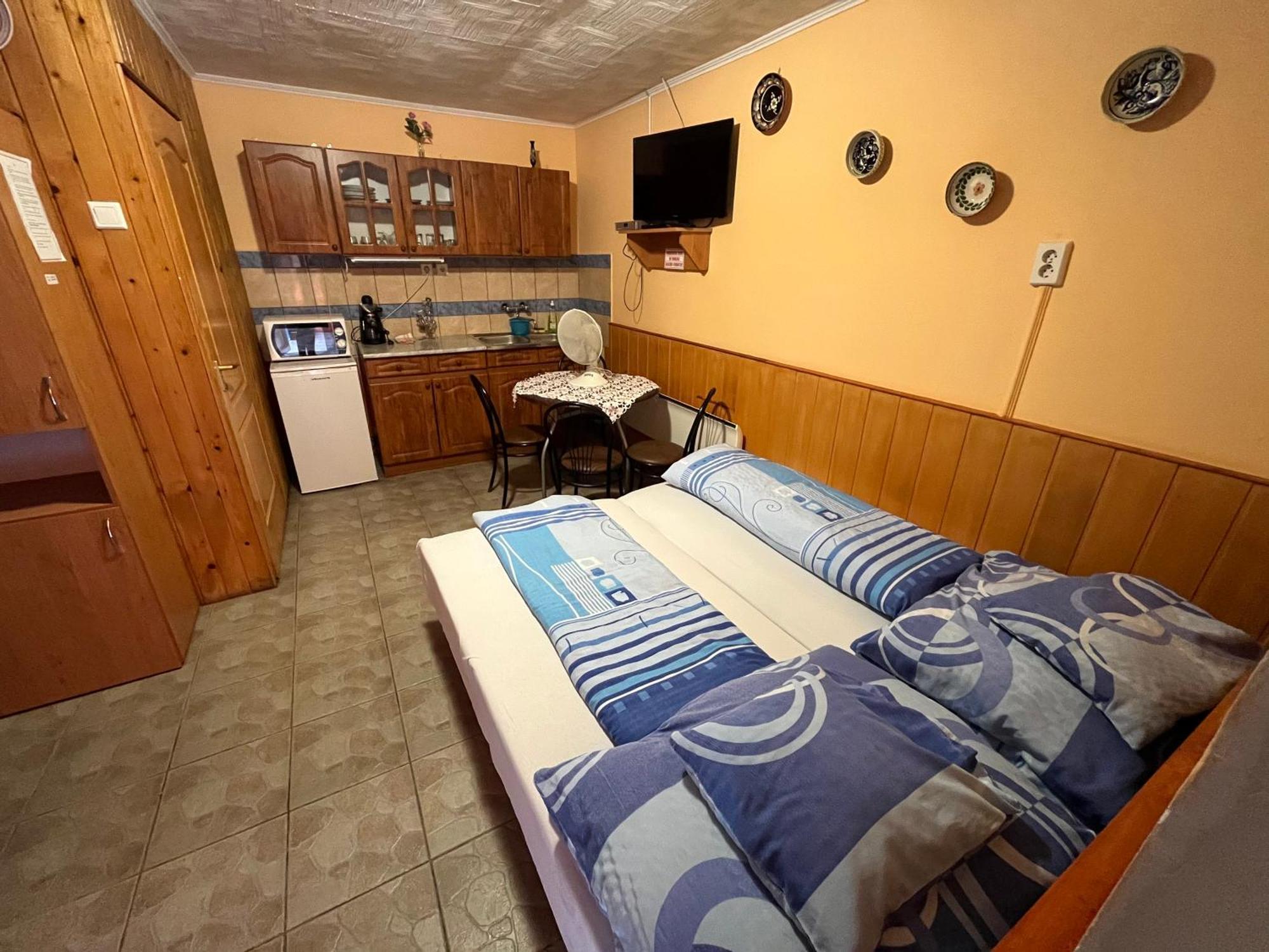 Tiszavirág apartman Tiszakeszi Esterno foto