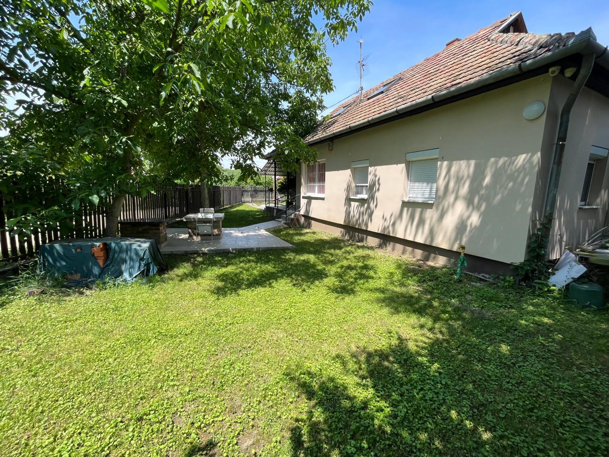 Tiszavirág apartman Tiszakeszi Esterno foto